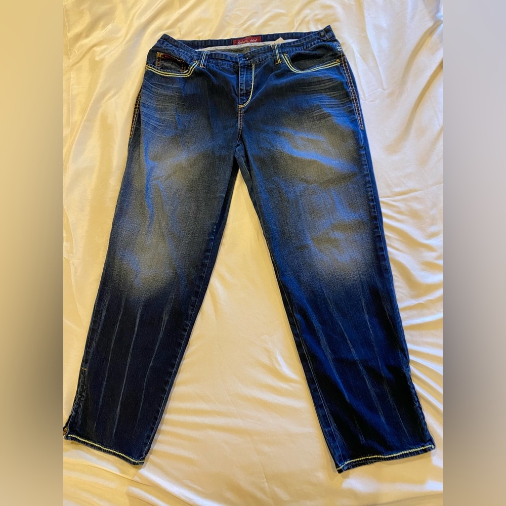 Women’s Straight Leg Jeans - Dark Blue Wash
